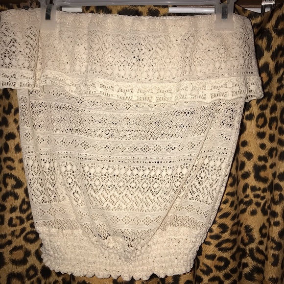 Strapless Lace Top - Picture 2 of 3